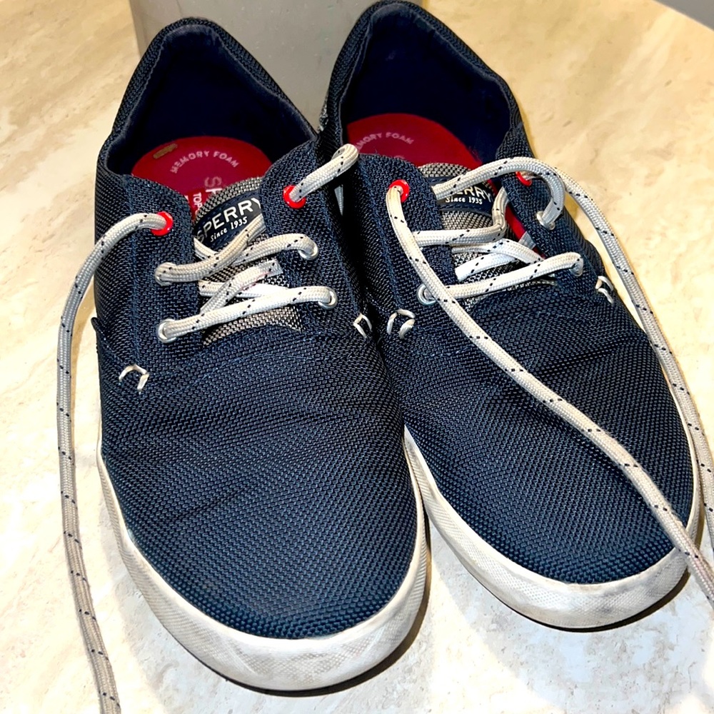 Sperry - Size 5 Kid’s Sneakers